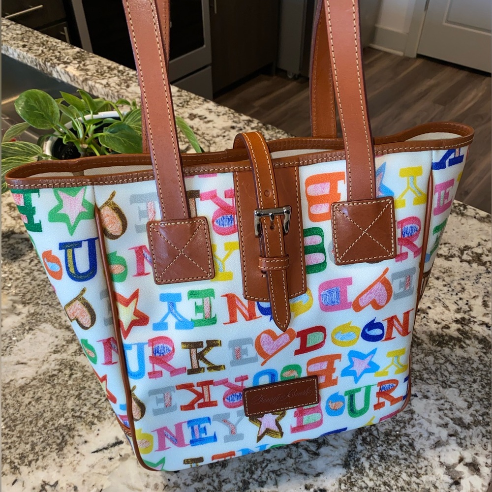 Dooney & Bourke Tote